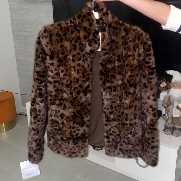 NEW‼️ OVAL MINK DE LEOPARD JACKET ANIMAL PRINT - Picture 3 of 15
